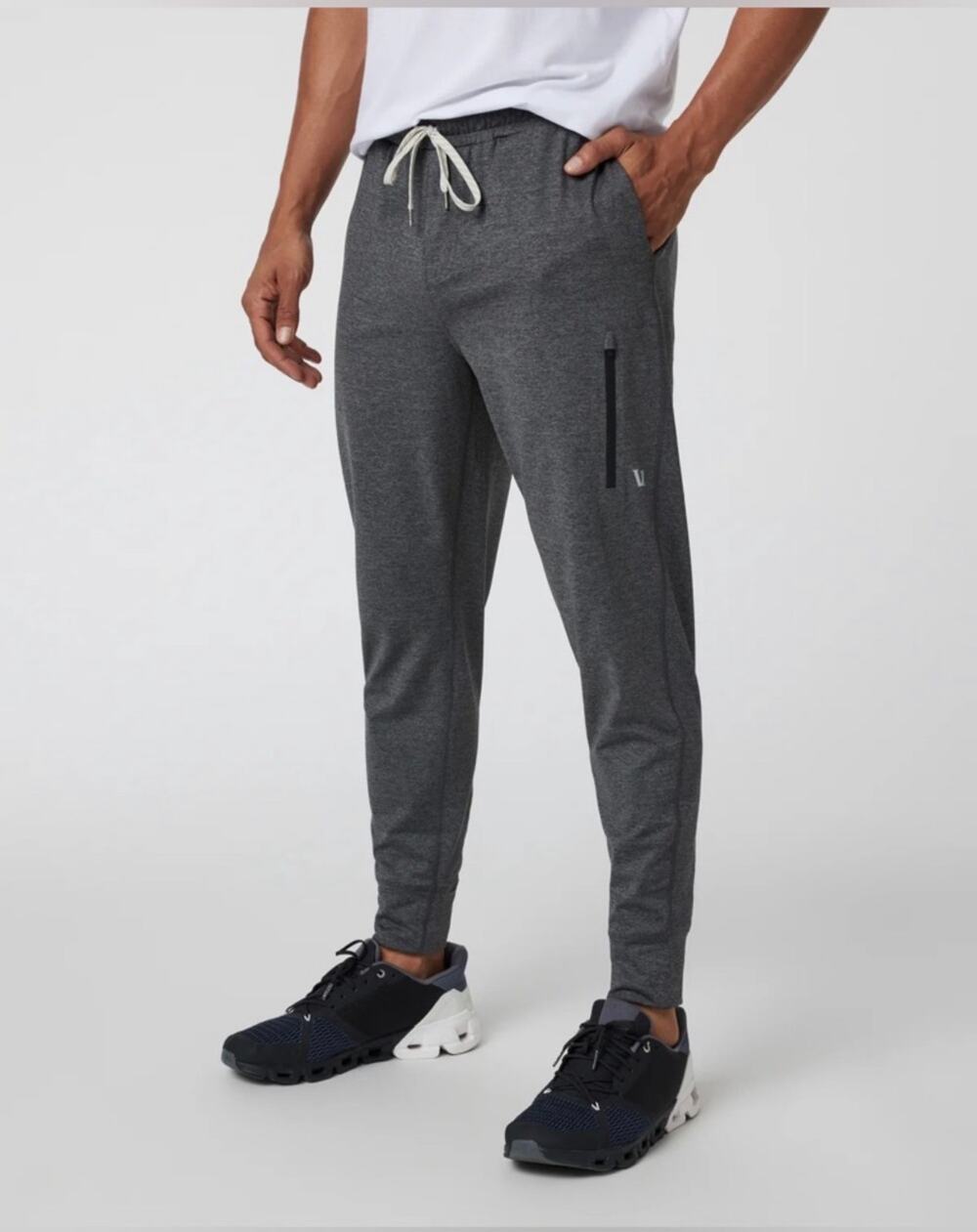 Vuori Pants Mens XL Charcoal Gray Sunday Performance Jogger Athletic Tapered Gym